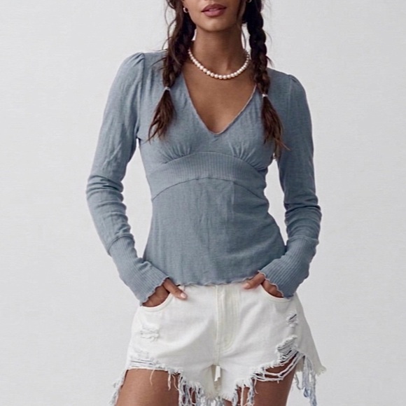 We The Free Tops - Free People We The Free Blue Cotton Linen Blend V-Neck Empire Waist Top XS